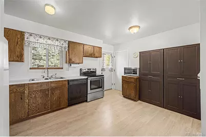 914 S Macon Street, Aurora, CO 80012 - Photo 5