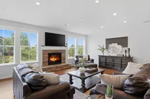 10523 Morningdew Ct, Highlands Ranch, CO 80126 - Photo 5