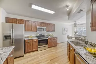 19174 E Wyoming Dr, Aurora, CO 80017 - Photo 11
