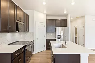 2232 E 164th Ave, Thornton, CO 80602 - Photo 9