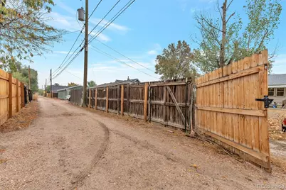 725 S 2nd Avenue, Brighton, CO 80601 - Photo 15