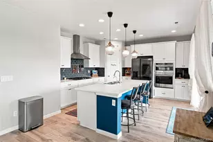 27900 E 6th Pl, Aurora, CO 80018 - Photo 7