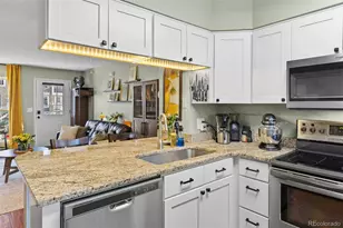 10845 W Dartmouth Ave, Lakewood, CO 80227 - Photo 9