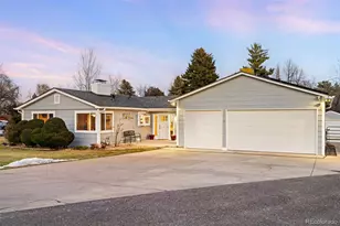 34 Skyline Dr, Wheat Ridge, CO 80215 - Photo 3