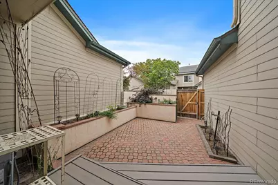 9915 E Hawaii Place, Aurora, CO 80247 - Photo 25