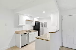 18051 E Kentucky Ave, Aurora, CO 80017 - Photo 9