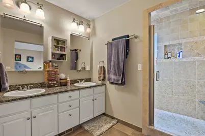 18291 E Caspian Place, Aurora, CO 80013 - Photo 17