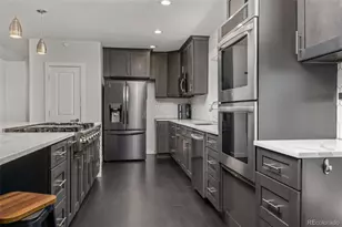 2551 N York St, Denver, CO 80205 - Photo 7