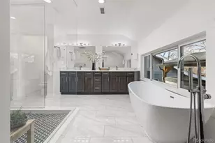 2551 N York St, Denver, CO 80205 - Photo 19