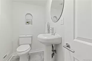 2551 N York St, Denver, CO 80205 - Photo 13