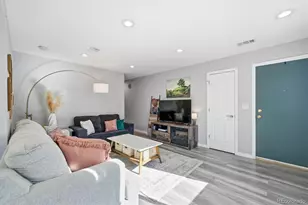 9775 Croke Dr, Thornton, CO 80260 - Photo 7