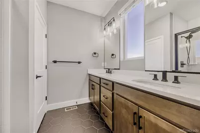 15514 W Washburn Avenue, Lakewood, CO 80228 - Photo 19