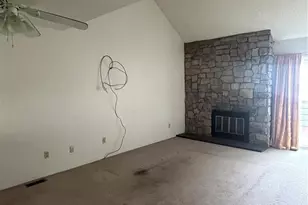 2002 S Worchester Way, Aurora, CO 80014 - Photo 9