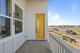5928 N Lisbon St, Aurora, CO 80019 - Photo 5