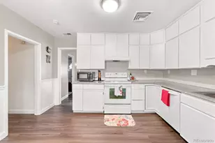 708 Zion St, Aurora, CO 80011 - Photo 7