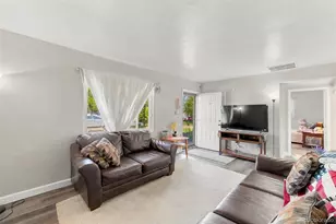 708 Zion St, Aurora, CO 80011 - Photo 5