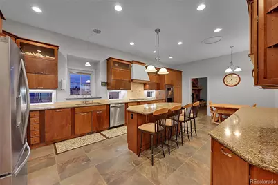 1012 S Addison Way, Aurora, CO 80018 - Photo 5