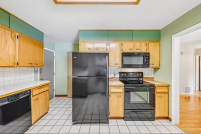 10209 W 68th Avenue, Arvada, CO 80004 - Photo 17