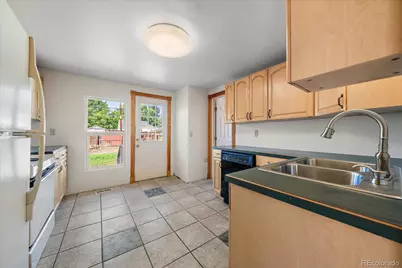 5705 Yukon Street, Arvada, CO 80002 - Photo 9