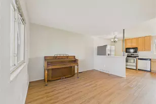 1740 S Ouray Ct, Aurora, CO 80017 - Photo 3