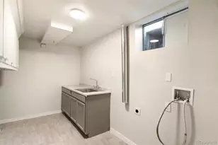 556 Empire St, Aurora, CO 80010 - Photo 15