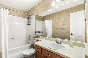 6776 S Ivy St, Centennial, CO 80112 - Photo 15