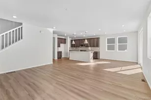 15277 Poplar St, Thornton, CO 80602 - Photo 9
