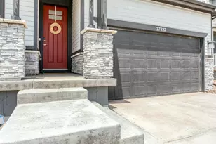 27827 E 8th Ave, Aurora, CO 80018 - Photo 3