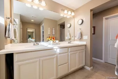27827 E 8th Avenue, Aurora, CO 80018 - Photo 17