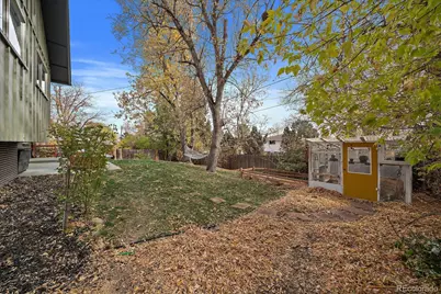 3272 S Wabash Court, Denver, CO 80231 - Photo 29