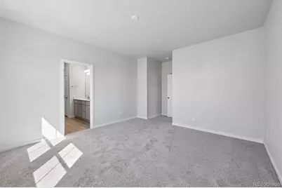 4709 N Valdai Court, Aurora, CO 80019 - Photo 15