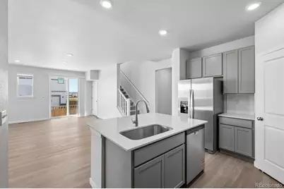 4709 N Valdai Court, Aurora, CO 80019 - Photo 11