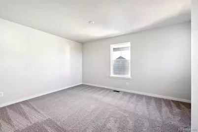 4709 N Valdai Court, Aurora, CO 80019 - Photo 17