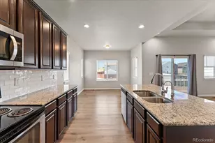 6886 Volga Dr, Colorado City, CO 80925 - Photo 5