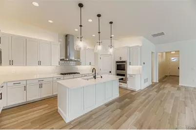 8902 S Riviera Way, Aurora, CO 80016 - Photo 11