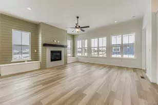 8902 S Riviera Way, Aurora, CO 80016 - Photo 3