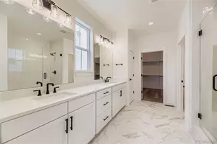 8902 S Riviera Way, Aurora, CO 80016 - Photo 17