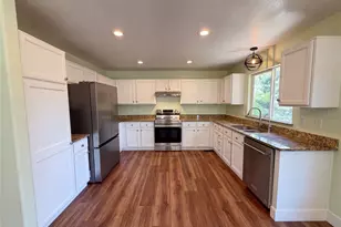 9624 Crosspointe Dr, Littleton, CO 80130 - Photo 11