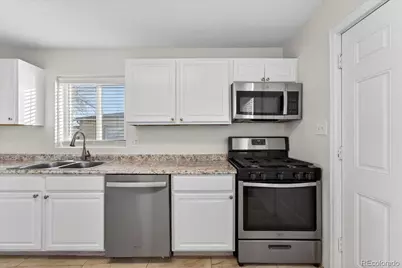 69 Del Mar Circle, Aurora, CO 80011 - Photo 9