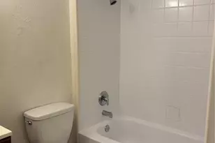 2325 S Linden Ct, Denver, CO 80222 - Photo 9