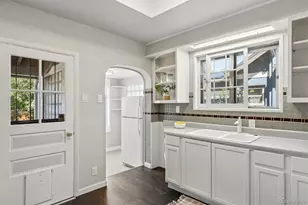 2309 Ivanhoe St, Denver, CO 80207 - Photo 9
