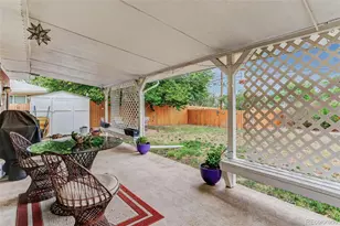 647 W Valleyview Ave, Littleton, CO 80120 - Photo 37