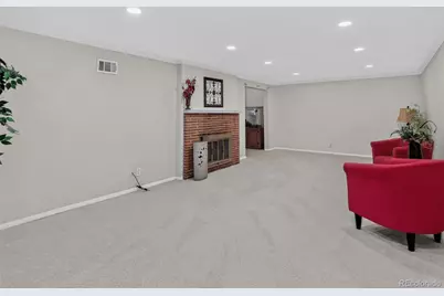 647 W Valleyview Avenue, Littleton, CO 80120 - Photo 25