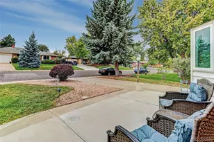 647 W Valleyview Ave, Littleton, CO 80120 - Photo 3