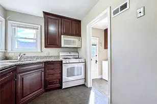 1050 E Bates Pkwy, Englewood, CO 80113 - Photo 5