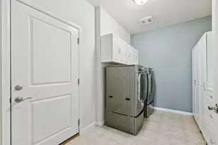 2028 S Flanders Way, Aurora, CO 80013 - Photo 17