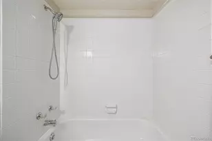 1342 S Cathay Ct, Aurora, CO 80017 - Photo 23