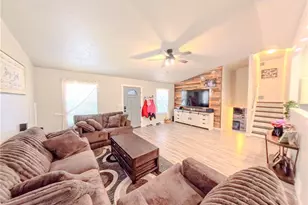 1434 N Ladonia Dr, Pueblo West, CO 81007 - Photo 9