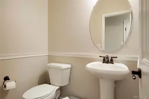 25341 E Ottawa Dr, Aurora, CO 80016 - Photo 15