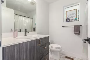 21451 E 60th Ave, Aurora, CO 80019 - Photo 31